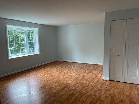 2nd image of 814 S Arlington Mill Dr APT 202