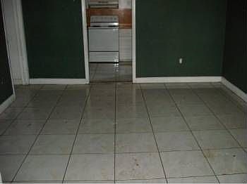 2nd image of 22 NW 32nd Pl