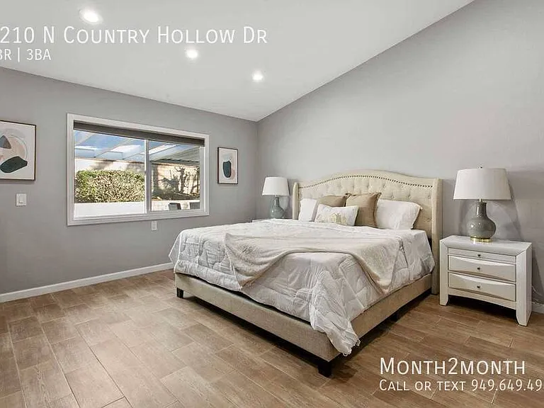 1210 N Country Hollow Dr — Photo 4