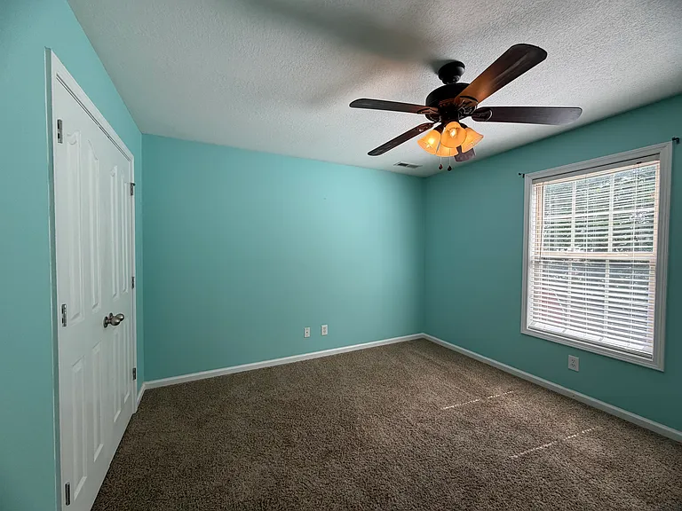 2525 Centerstone Cir — Photo 31