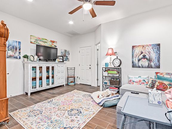 3rd image of 3523 E ALFALFA Drive