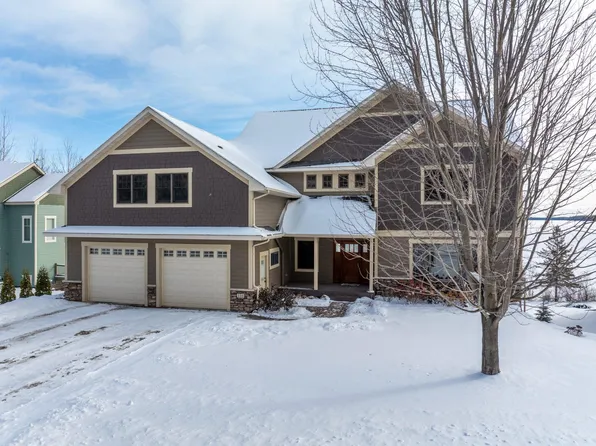 110 Eagle Pointe Rd, Coleraine, MN 55722