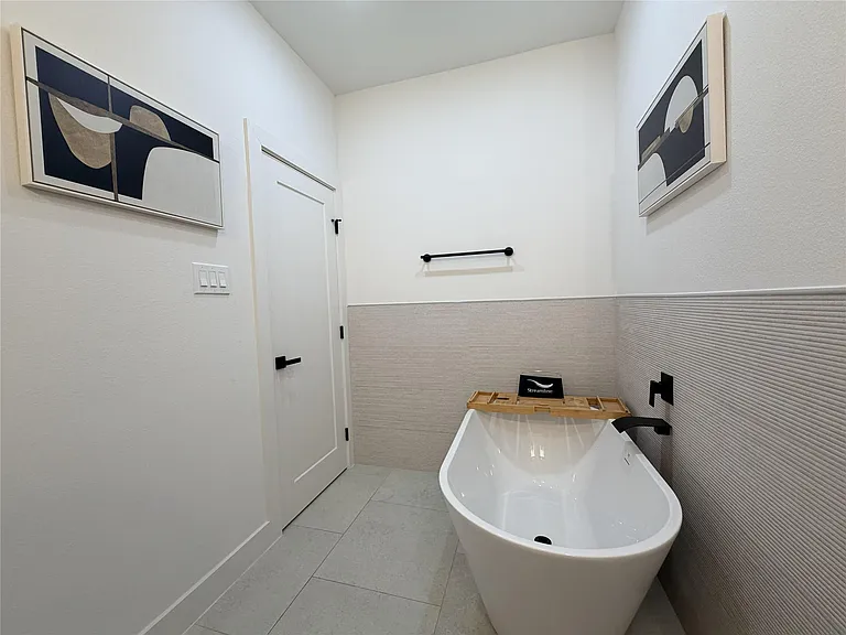 2706 Cochran St — Photo 21