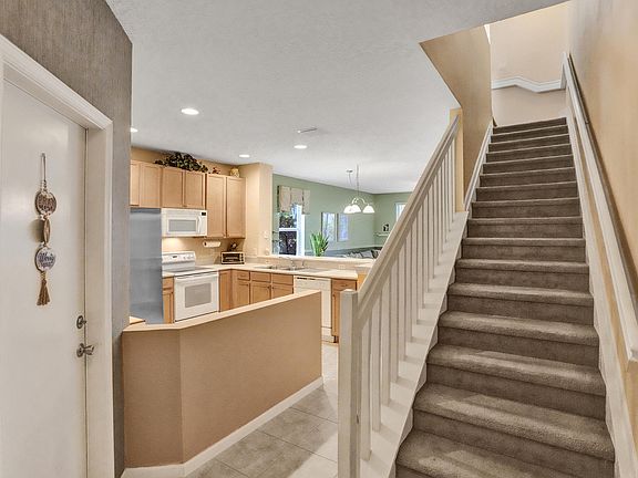 2nd image of 8055 BELLAGIO Lane