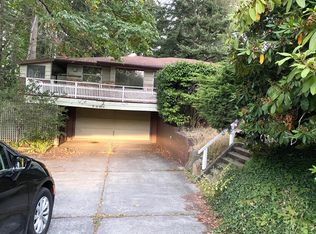 8420 SE 40th St, Mercer Island, WA 98040