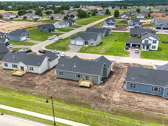 3rd image of 1744 E Kyle Cir