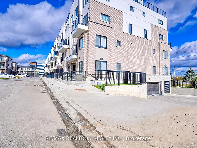 1695 Dersan St #324 — Photo 2
