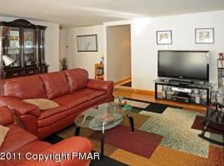 353 Lower Lakeview Dr, East Stroudsburg, PA 18302