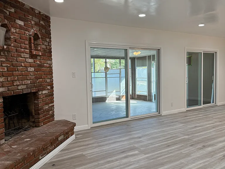 12747 Vose St — Photo 8