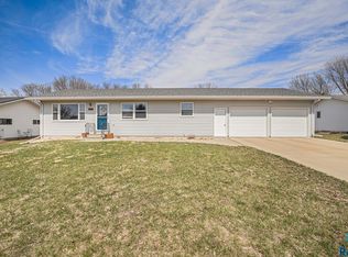 412 Kringen Ave, Baltic, SD 57003