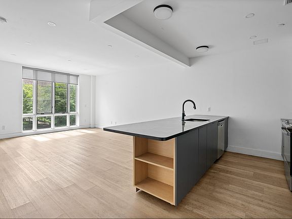 4th image of 2490 3rd Ave #4H