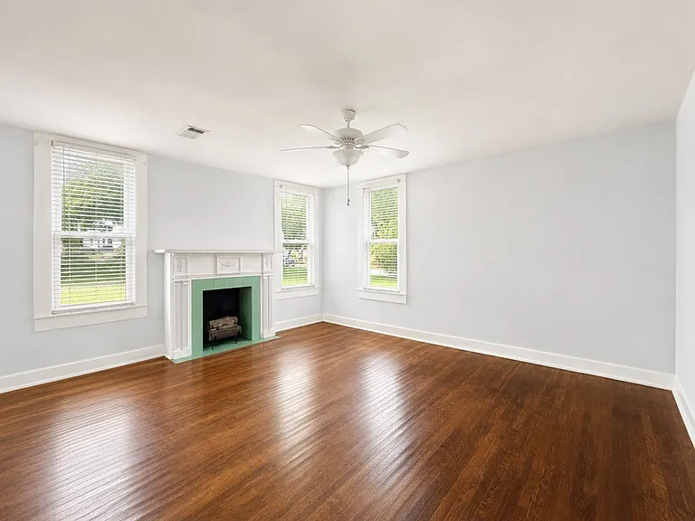 509 N Peachtree St — Photo 10