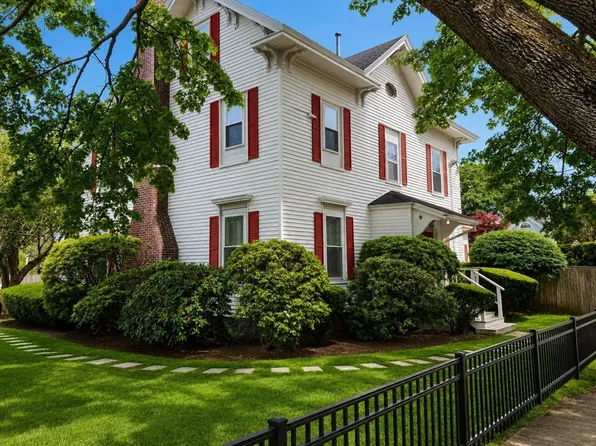 20 Ocean Ave Unit 4, Marblehead, MA 01945