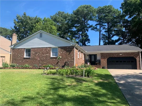 1657 Macgregory St, Virginia Beach, VA 23464