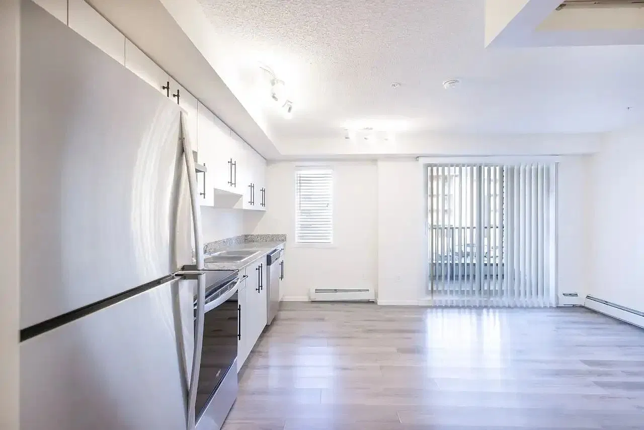 Model - 615 Secord Blvd NW — Photo 3