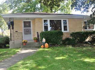 901 S Grace St, Lombard, IL 60148