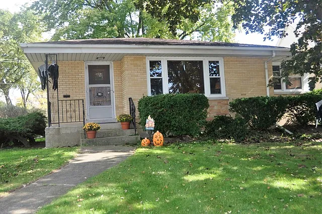 901 S Grace St photo 1