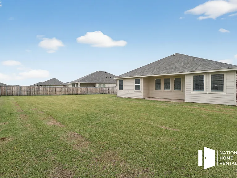 1337 Almond Rd — Photo 15