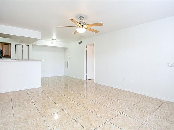 3rd image of 3008 Parkway Blvd APT 203