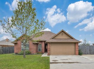 1213 E 6th St, Krum, TX 76249