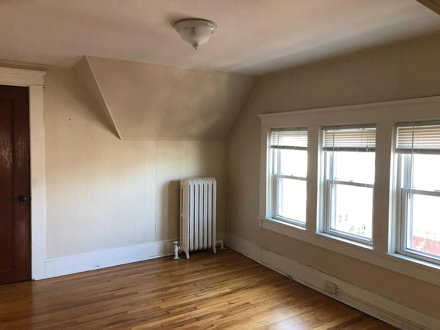 302 Quail St — Photo 4