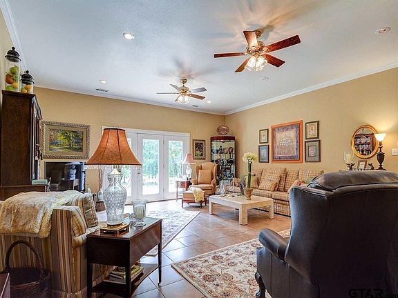 3rd image of 3300 County Road 3800