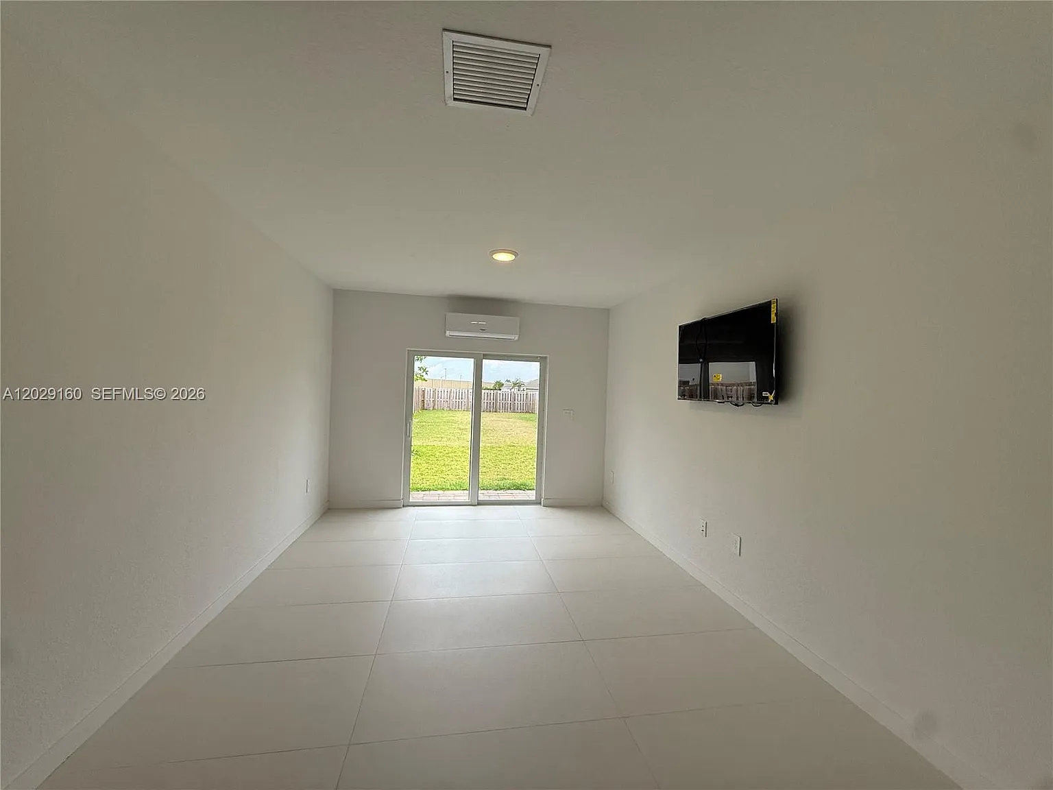 1 bed, 1.0 bath, 2292 sqft, $1,500 — Photo 2