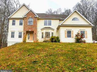 3 Overlook Ct, Newark, DE 19713