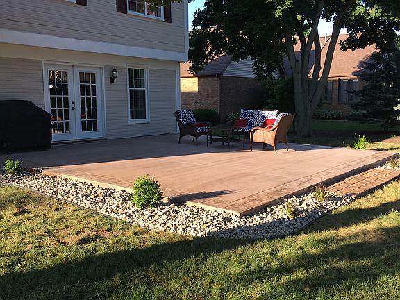 2nd image of 949 Woodfield Dr