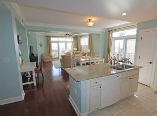 33 Calhoun St APT 134, Charleston, SC 29401