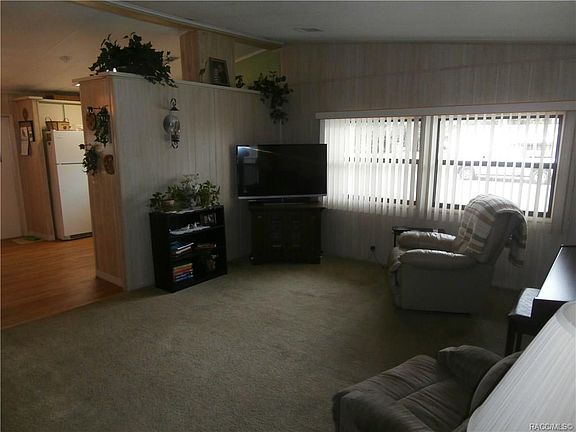5th image of 7864 W Summertree Dr