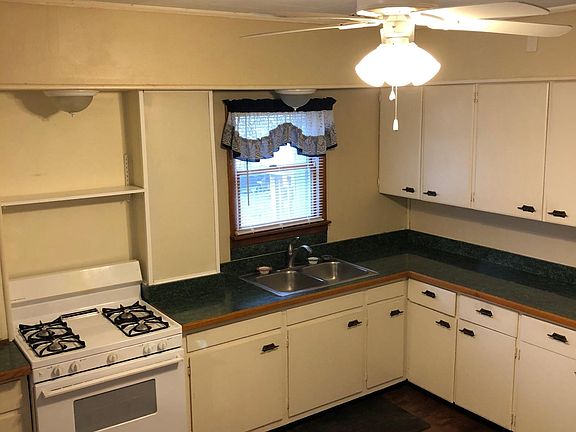 3rd image of 513 S Court St APT C