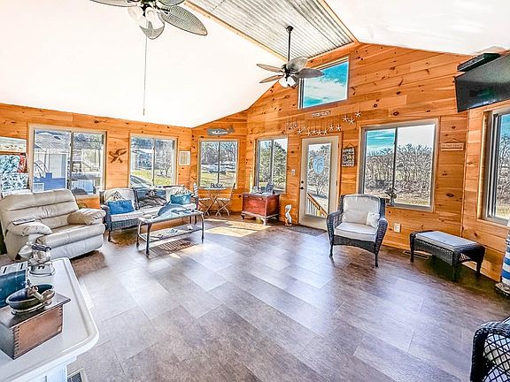5th image of 2886 Scenic Lake Cir