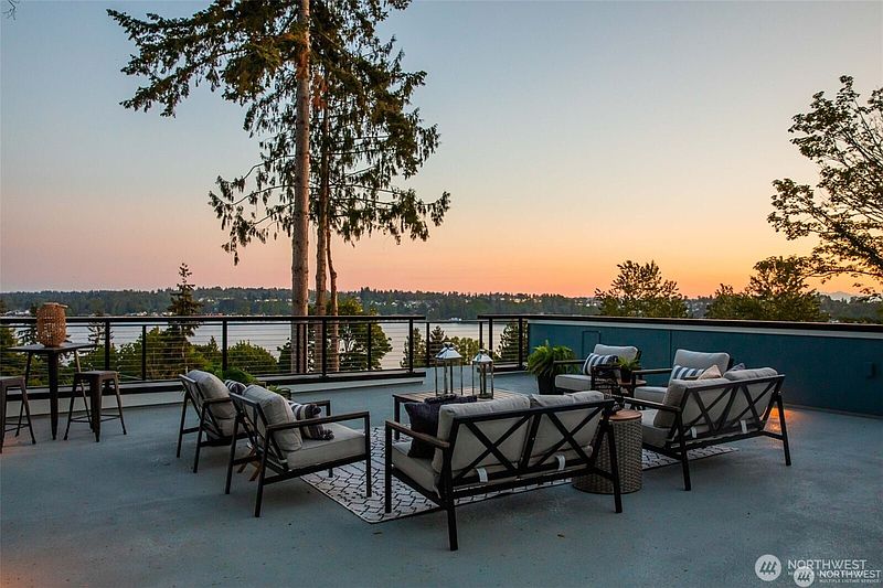2nd image of 10719 Lake View Drive