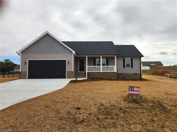 135 Knight Farm Rd, Stokesdale, NC 27357