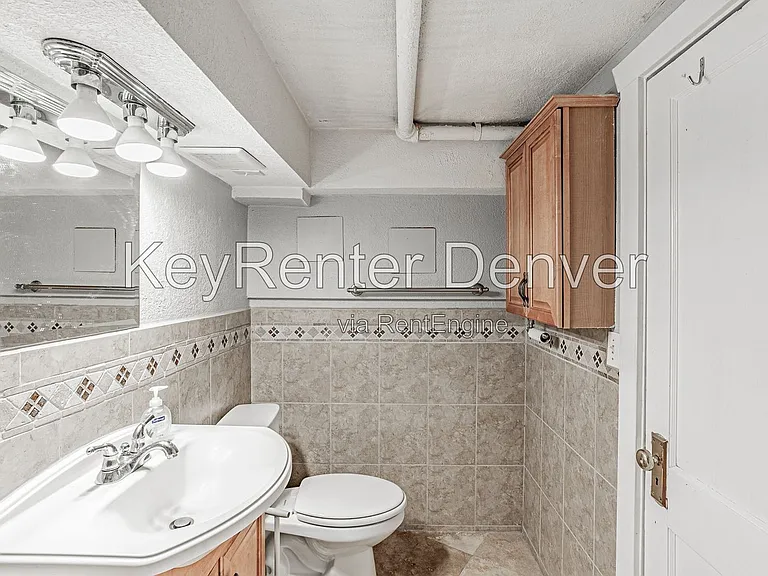 945 N Washington St #100 — Photo 28