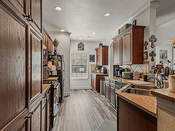 4th image of 1881 Signal Ridge Pl