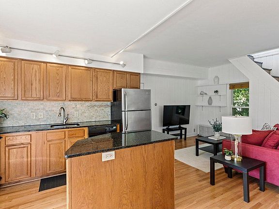 4th image of 211 Union Ave #3