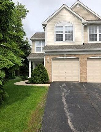 2nd image of 3030 Autumn Lake Dr