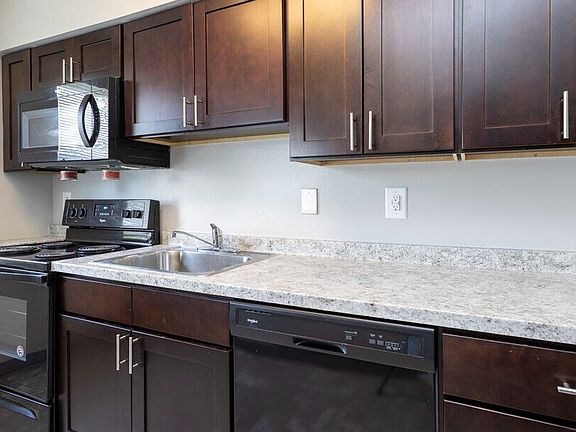 Kitchen-Semi Upgraded