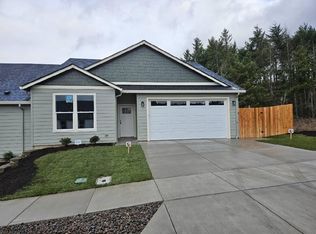 900 Riley Dr, Silverton, OR 97381