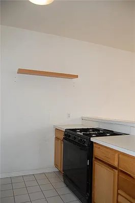 Rented by Dwelling Group R.E | media 6