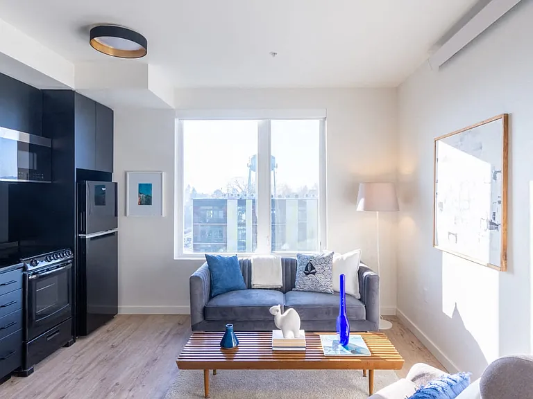 Nomad Apartments — Photo 9