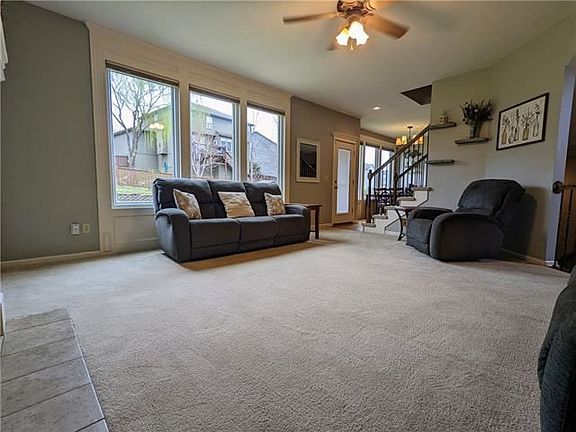 5th image of 10218 N Miller Ln