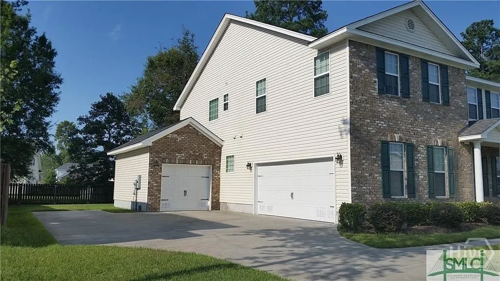 Building Photo - 72 Patriot Dr