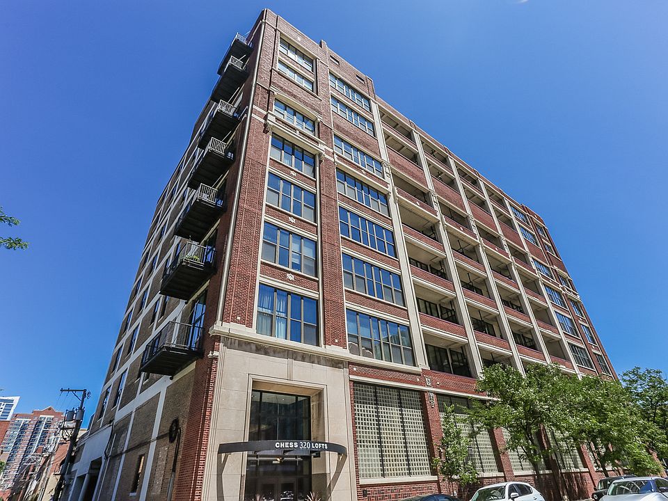 1st image of 320 E 21st St Unit 302