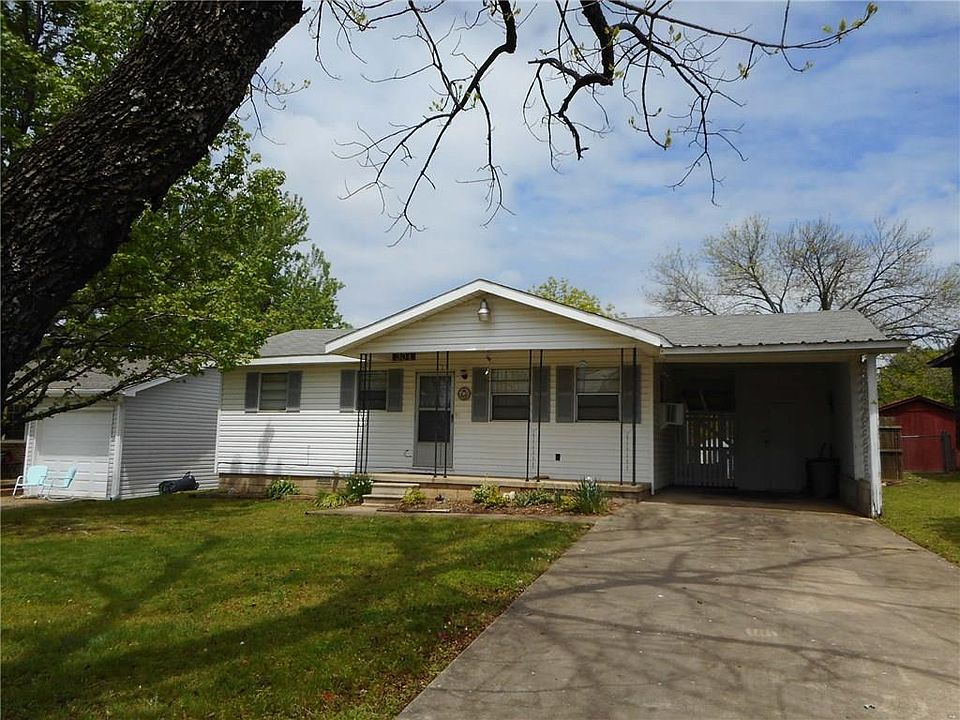 1st image of 304 Skyline Dr
