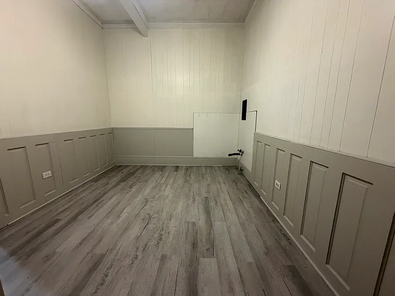 218 W Saint Peter St #5 — Photo 3