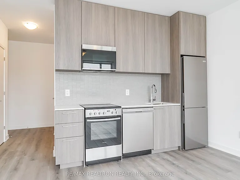 7439 Kingston Rd #101A — Photo 14