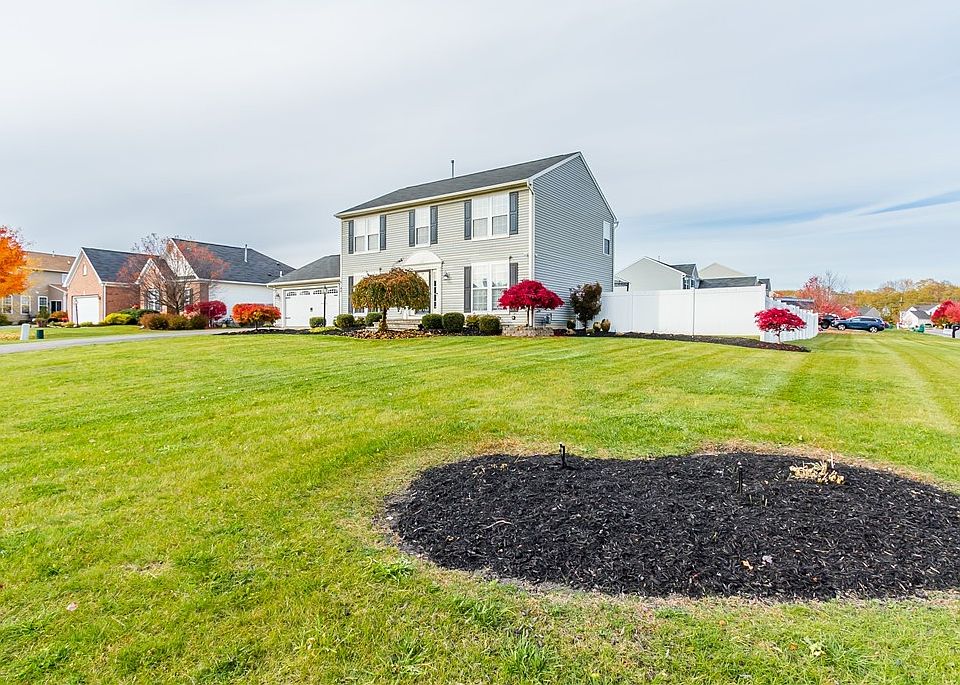 6146 Amber Dr, Farmington, NY 14425 Zillow